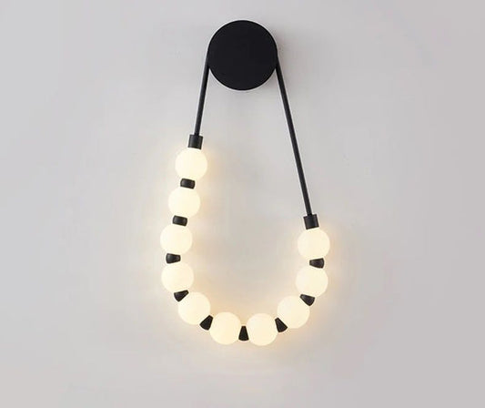 Applique Murale "Collier Lumineux" – Design Unique et Élégance Moderne