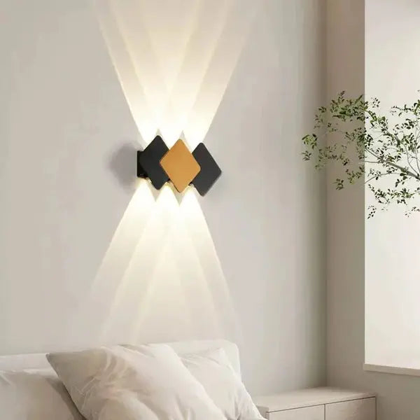 Applique Murale "HexaLumière" - Design Géométrique et Jeu de Lumière - Concept Darna