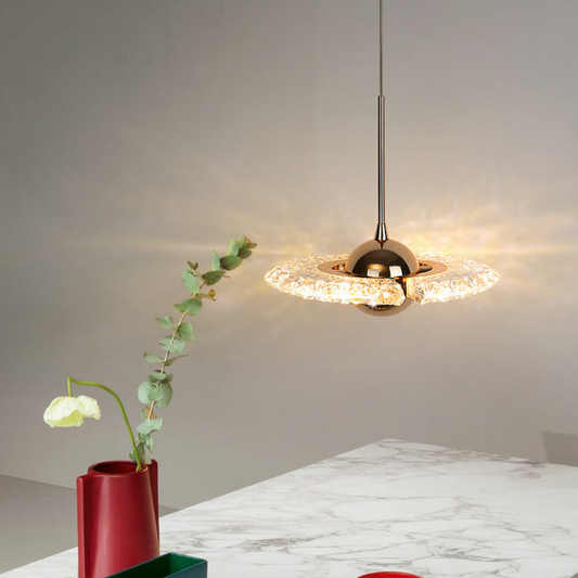 Suspension Luminaire Cristal Orné – Luxe Contemporain