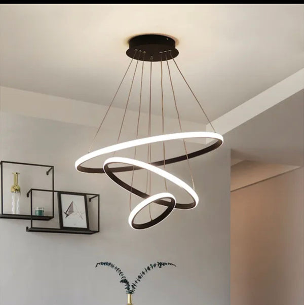 Suspension LED Moderne en Forme d'Anneaux Entrelacés – Design Contemporain et Élégant